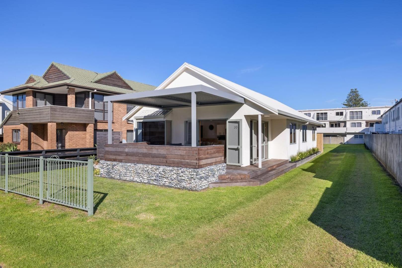 The Iconic Kiwi Bach, Full Site Downtown Mount Βίλα Mount Maunganui Εξωτερικό φωτογραφία